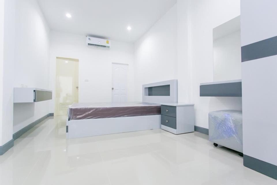 K&K Apartment Bang Phli Екстер'єр фото
